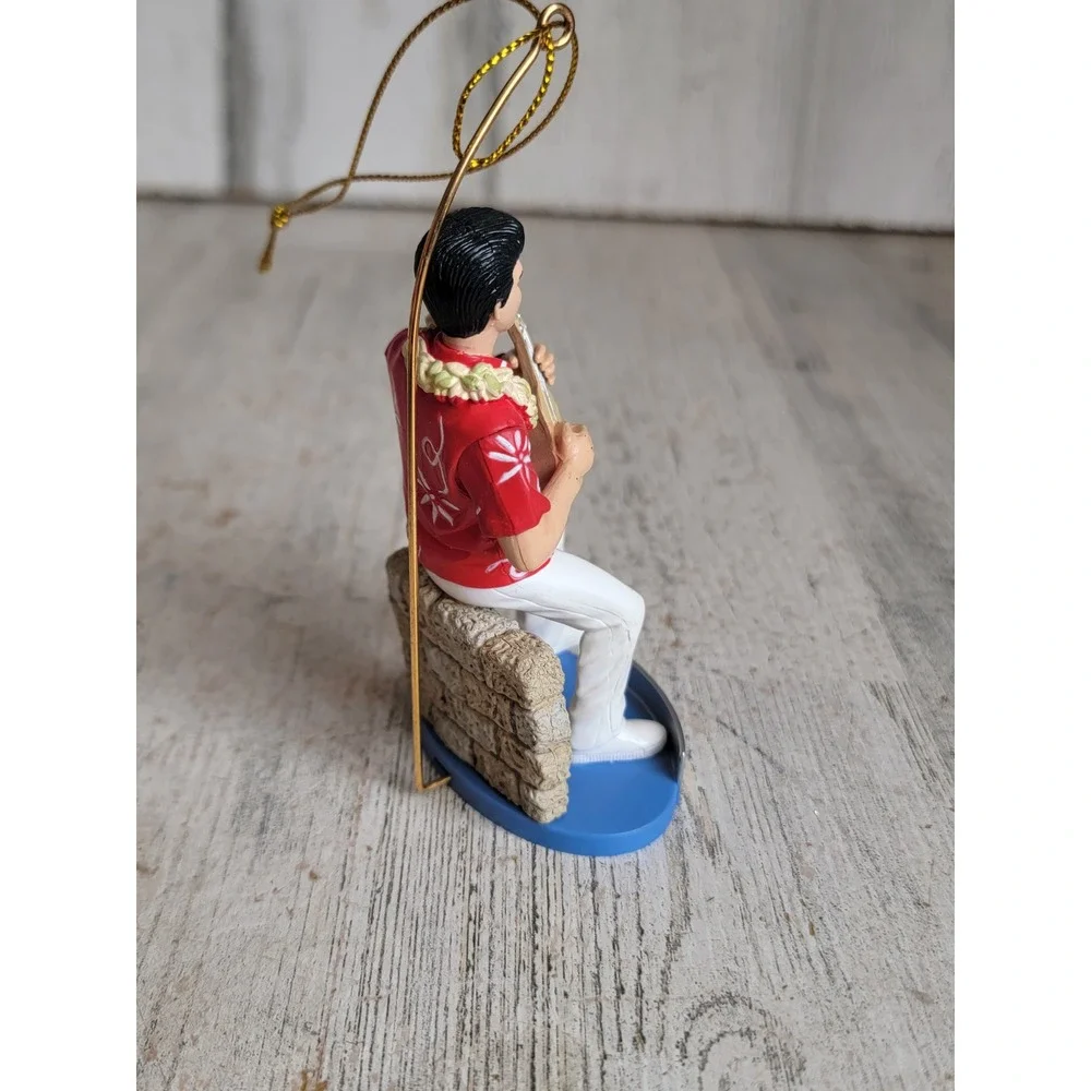 Elvis Presley vintage Hawaiian shirt ukulele ornament Xmas musician